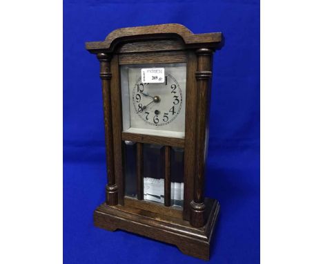 OAK CASED MANTEL CLOCK