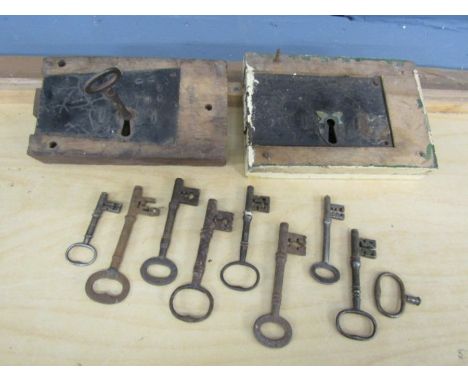 2 Vintage locks and collection of keys&nbsp;