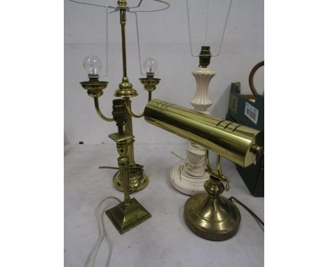 Brass bankers lamp, 2 brass lamp bases and a white wooden lamp base