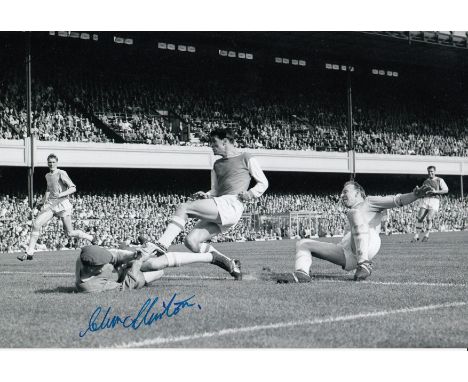 Autographed Alan Skirton 12 X 8 Photo B/W, Depicting The Arsenal Winger Being Foiled By Manchester City Goalkeeper Bert Traut