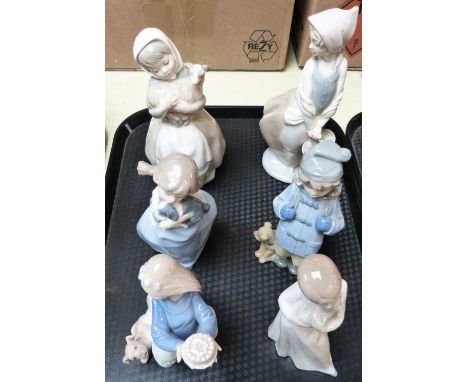 Six Nao figures