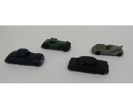 Dinky Toys diecast model cars to include 36b Bentley coupe,&nbsp;39f Studebaker - dark blue body, Ford sedan (painted over), 