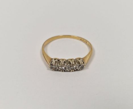 9ct gold and diamond dress ring set four small diamonds in illusion setting&nbsp;Condition ReportThe weight is approx 2.2g