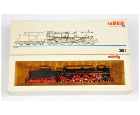 Marklin HO Gauge 3-rail 3085 4-6-2 Class 003 No. 003 160-9. Condition is Near Mint in Excellent box and outer sleeve.&nbsp;