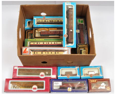 Lima, Airfix, Dapol, Replica nixed group of boxed rolling stock. To include Lima 305344W BR Mk1 Full Brake Crimson &amp; Crea