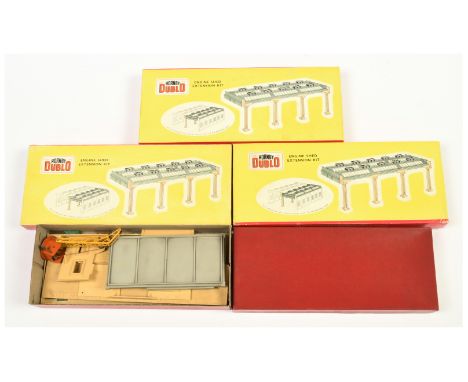 Hornby Dublo 3x 5006 Engine Shed Extensions &amp; 5020 Goods Depot. 2x Extension Kits appear unused, 1x Extension kit is miss