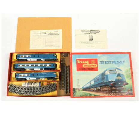 Triang Railways OO RS52 The Blue Pullman Electric Train Set. Containing Diesel Bo-Bo Power car W60095, Pullman Dummy End W600