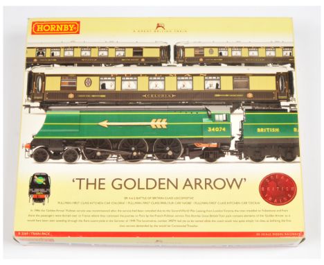 Hornby (China) R2369 "The Golden Arrow" Train pack containing a 4-6-2 Loco and Tender British Railways green Streamlined Batt