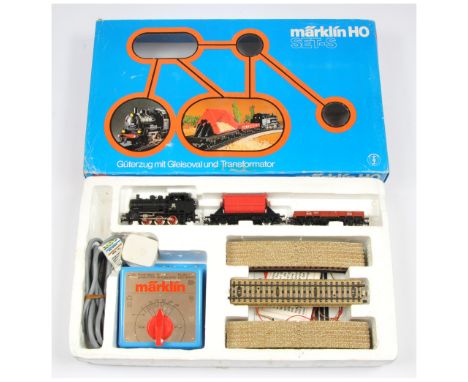 Marklin HO Gauge Ref 2934 Set S Good Train Set. Condition is generally Excellent to Near Mint in Good box.&nbsp;