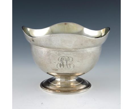 An Imperial Russian silver bowl, assay master Alexander Yashinkov, St Petersburg 1801, pedestal ogee form with sinuous wave r