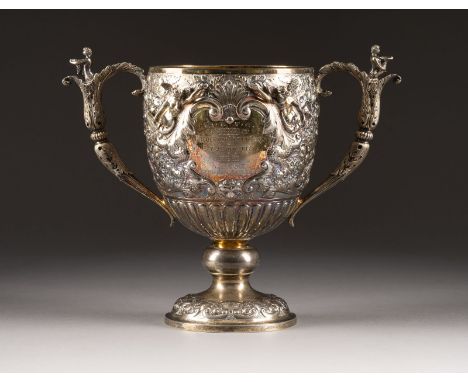 HENKELPOKAL England, London, Sibray, Hall &amp; Co, 1892 Silber, teils vergoldet. H. 24 cm, 1017 g. Punziert mit Garantiemark