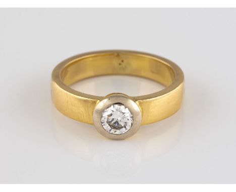 BRILLANT-RING Gelbgold. Ringmaß ca. 64, Ges.-Gew. ca. 10,7 g. Geprüft 18 K. Ein Brillant, ca. 0,6 ct., etwa Top Crystal - Cry