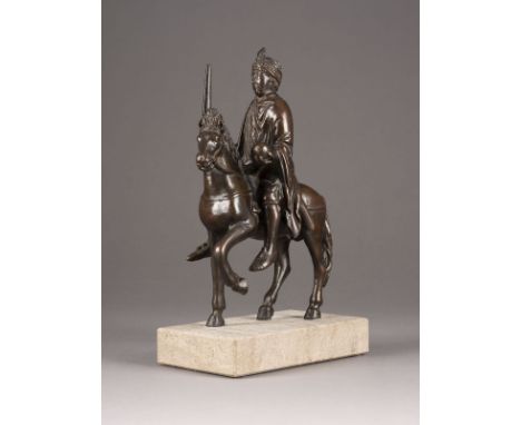 UNBEKANNTER BILDPLASTIKER Tätig im 19./ 20. Jh. Reiterstatuette Karl des Großen (nach dem berühmten Original aus dem Louvre) 