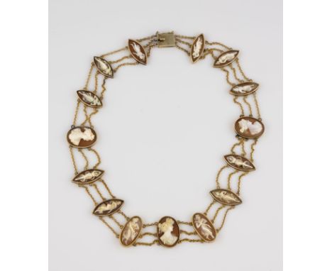 KAMEE-COLLIER Gelbgold. L. 37,5 cm, Ges.-Gew. ca. 22,2 g. Kamee-Fassungen geprüft zwischen 8-14 K, Schließe (später ergänzt) 