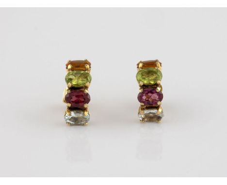 PAAR REGENBOGEN-OHRSTECKER Gelbgold. L. 1,5 cm, Ges.-Gew. ca. 2,8 g. Geprüft 8 K. Zusammen besetzt mit vier oval facettierten