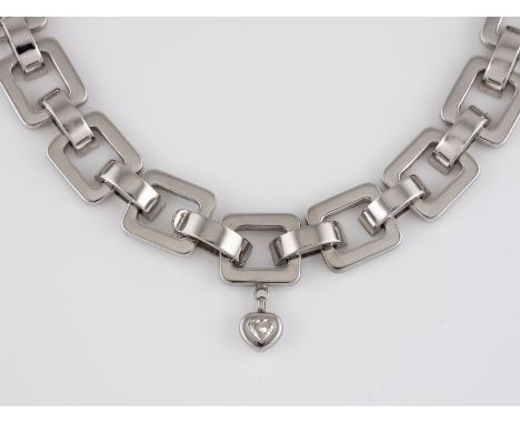 COLLIER 'CHOPARD' Weißgold. L. 40,5 cm, Ges.-Gew. ca. 131,7 g. Gest. 750, Herstellersignet, nummeriert. Am Schlußelement ein 