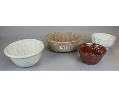 4 ceramic jelly moulds
