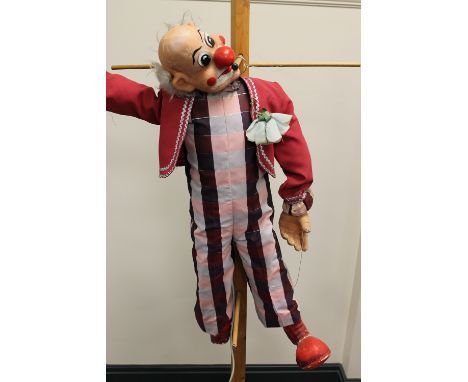 A mid twentieth century shop display automaton clown figure, height 91 cm. CONDITION REPORT: Working condition, some time age