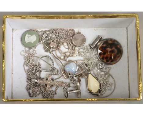 A box of silver jewellery etc including cowrie shell pendants, Mackintosh style cufflinks and Jasperware pendant etc.