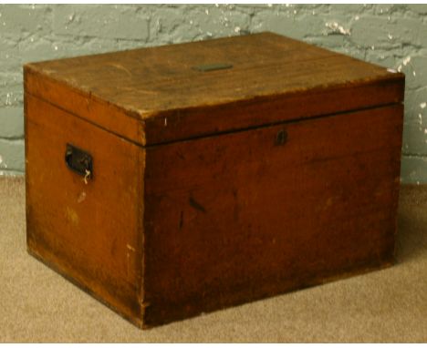 A Georgian pine trunk.
