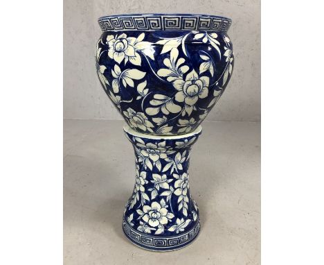 Blue and white ceramic jardiniere on stand, approx 63cm in total height (A/F)