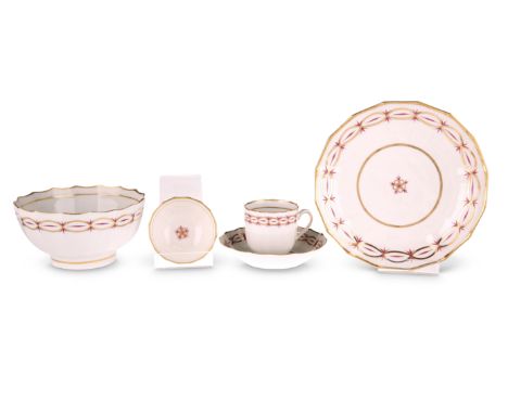A NEW HALL FACETED SAUCER DISH, CIRCA 1785Decorated to pattern number 89 with a border of gold pointed ovals with pink dashes