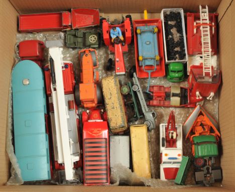 Dinky, Corgi and similar, a mixed unboxed Commercial group to include, Dinky 420 (25R) Forward Control Lorry, Dinky 279 Aveli