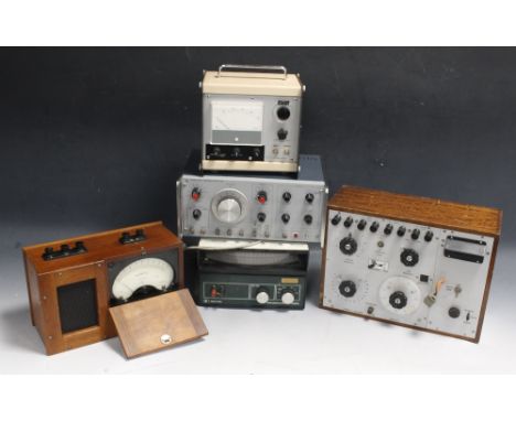 A QUANTITY OF VINTAGE ELECTRONIC EQUIPMENT, to include a Galvanometer Everett single phase kilowatts machine, a Farnell funct