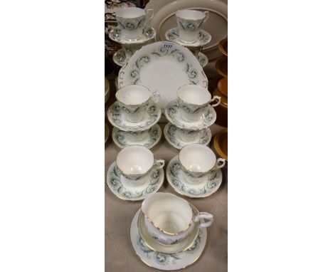 Ceramics - a Royal Standard china twelve piece tea service, cups, saucers, side plates, bread and butter plate, milk jug and 