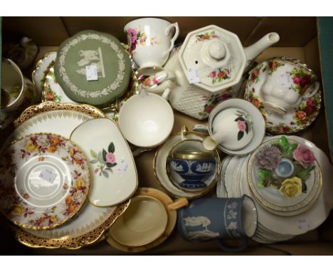 Ceramics - a Royal Albert Old Country Roses two tier cake stand; others, tea cup, saucers, side plates, etc; Wedgwood jasperw