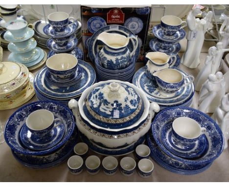 Ceramics - an extensive Willow pattern matched dinner and tea service inc Booths, Wedgwood, Spode, English Ironstone etc qty