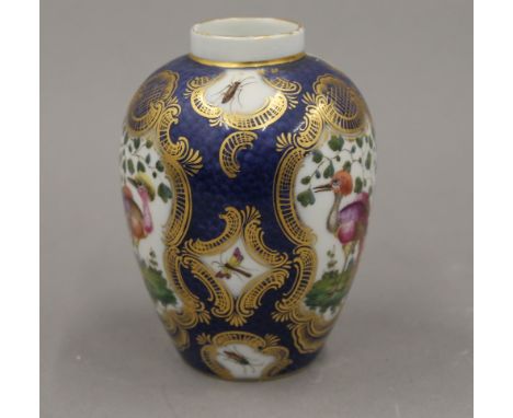 A small Worcester ovoid vase. 11.5 cm high.