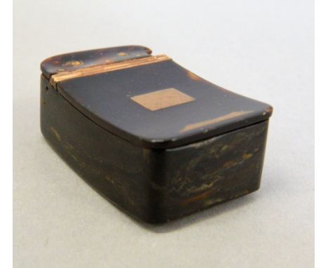 A Georgian tortoiseshell snuff box. 5.5 cm long, 3.5 cm wide.