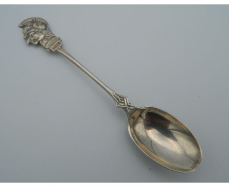 A silver Artists Rifles spoon. 11.5 cm long (13.8 grammes).