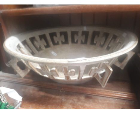 Large ceramic bowl 