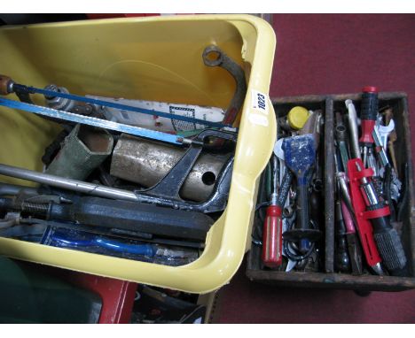 Pipe Cutter, hydraulic bottle jack, hacksaw, screwdrivers, other tools:- One Box