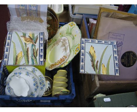 Records, including Ink Spots, Cunard and Chad Valley jigsaws, plastic soldiers, baby roulette, Carltonware toast rack, potter