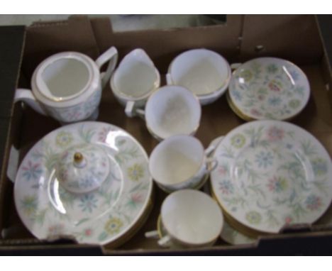 Minton Vanessa tea and dinner ware: to include 6 cups &amp; saucers, teapot, milk jug, sugar bowl ( lid missing), 6 side plat