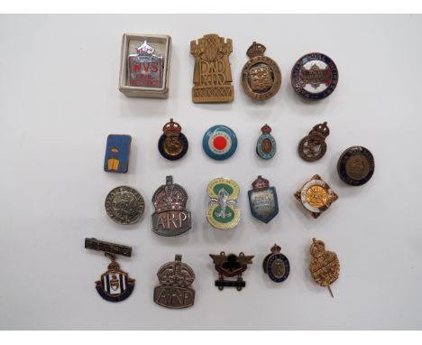Selection of Various Lapel Badges  including KC silver hallmarked ARP ... KC brass On War Service 1915 ... Brass and enamel M