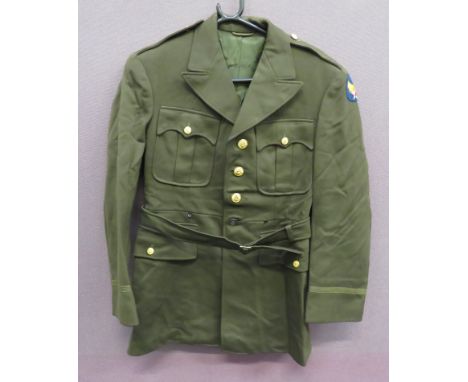 WW2 USAAF American Officer’s Tunic  green, single breasted, open collar tunic.  Pleated chest pockets and lower hidden pocket