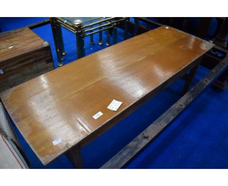 A vintage golden oak coffee table approx 116 x 40cm (height 39cm)This appears to be solid wood