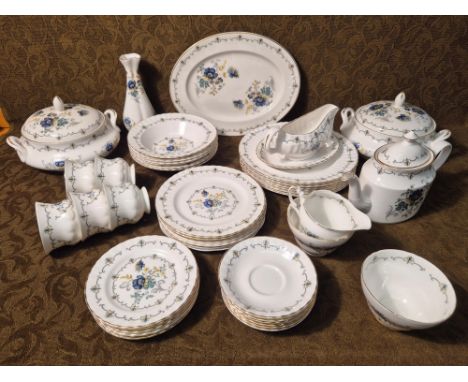Kirsty Jane china floral gilt pattern dinner and tea service comprising 2 x vegetable tureens, 6 x large dinner plates, 6 x s