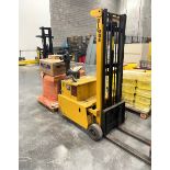BigJoe Mdl. PDCM-20-130 Electric Straddle Stacker