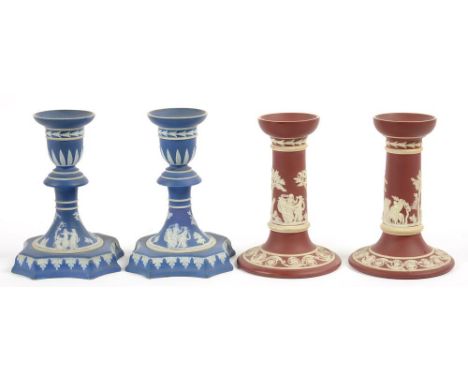 TWO PAIRS OF WEDGWOOD DWARF CRIMSON JASPER DIP OR BLUE JASPER DIP CANDLESTICKS, 12.5 AND 13CM H, IMPRESSED WEDGWOOD ENGLAND A