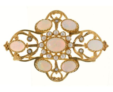 AN OPAL AND PEARL BROOCH, IN 9CT GOLD, 4.5 X 3.5 CM, 9G++IN GOOD CONDITION