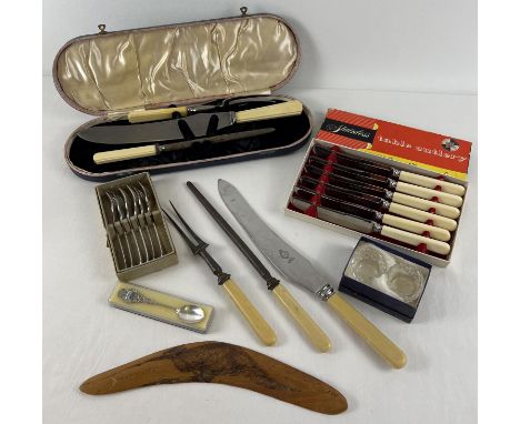 A collection of assorted vintage items, mostly cutlery. To include: cased Art Deco carving set, boxed Goldsmiths &amp; Silver