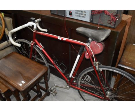 A vintage Claud Butler racing bike having drop handlebars, Shimano 105 gears and 531 Reynolds frame