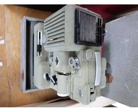 VINTAGE EUMIG P8 IMPERIAL PROJECTOR