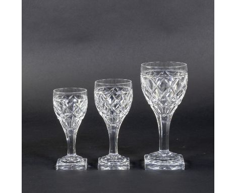 Val Saint-Lambert St-Helene crystal glasses, 14 water glasses, 14 white and 14 red wine glassesVal Saint-Lambert St-Helene kr