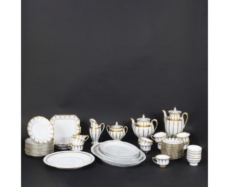 Old German 'Fürstenberg' porcelain service with gold decoration, circa: 1950 consisting of: coffee and tea pot, milk jug, sug